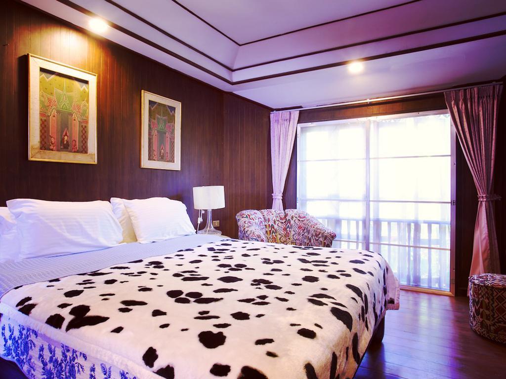 Hotel Siri Lampang Ngoại thất bức ảnh